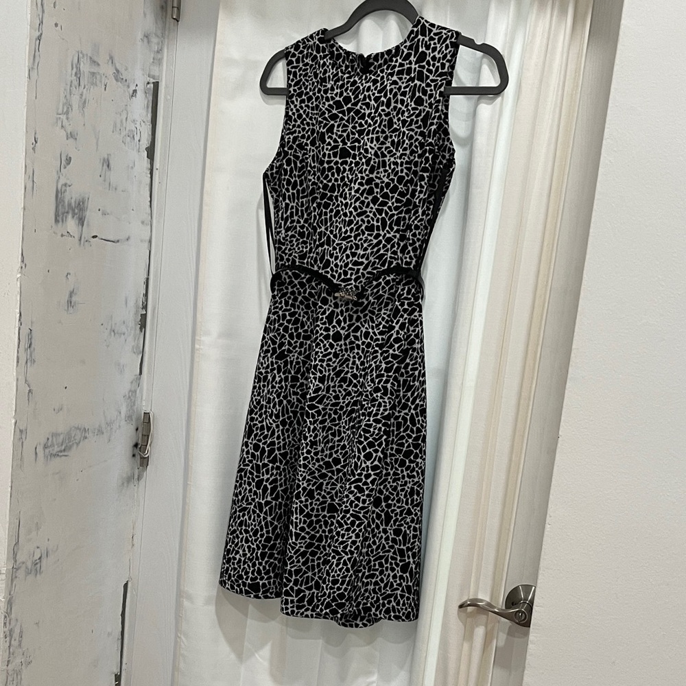 Dana Buchman Black and White Midi Dress
